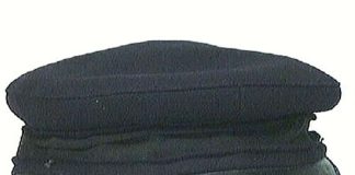 Med mössan i hand…